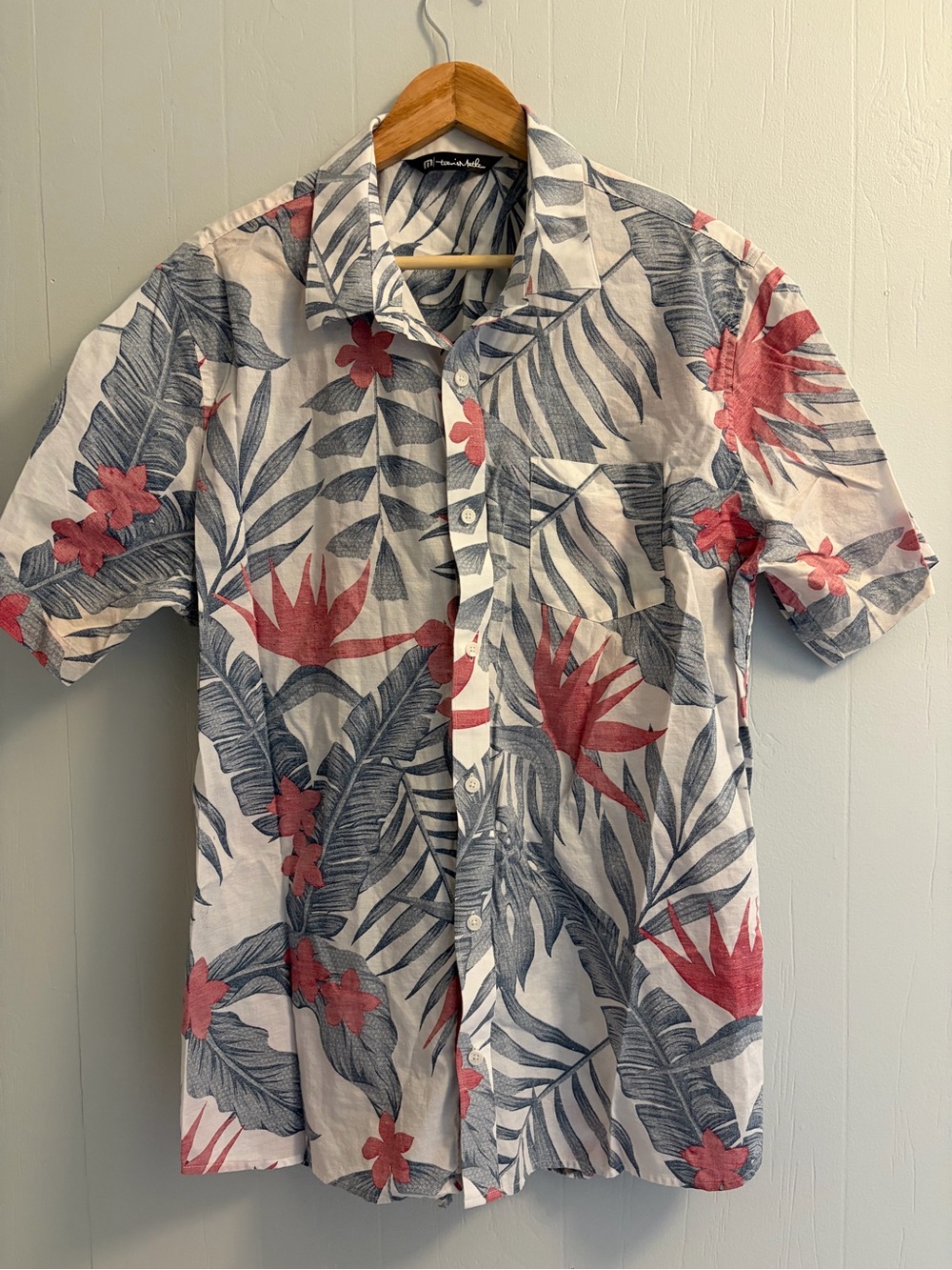 TravisMathew Mens XL Tropical Floral Button Up Shirt Bird of Paradise